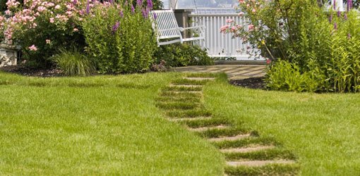 How To Make A Stepping Stone Path, How To Lay Stepping Stones In Your Garden
