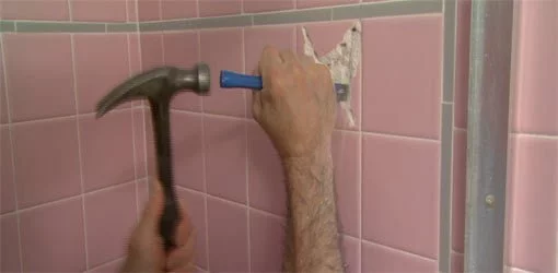 How To Remove A Bathroom Wall Tile, Best Way To Remove Ceramic Wall Tiles