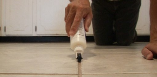 sealing grout in tile floors