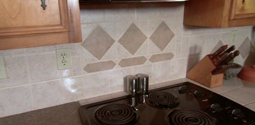 Tile kitchen backsplash