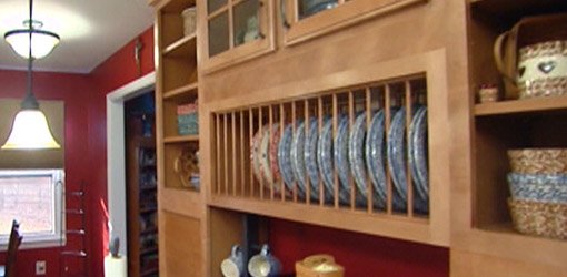 Cabinets that display pottery