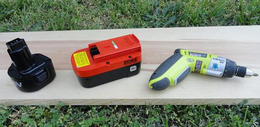 Cordless rechargeable drill with battery and charger