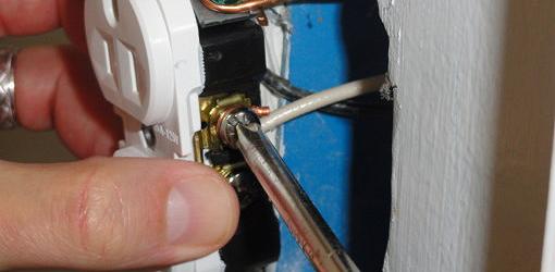 Attaching wires to a new receptacle