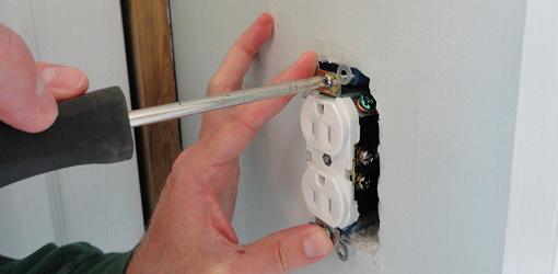 Attaching a new receptacle to electrical box