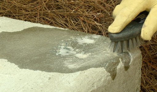 Cleaning Concrete with QUIKRETE Concrete Cleaner