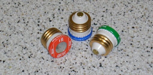 15, 20, and 30 amp plug type fuses.