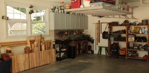 Garage with zone for tools.