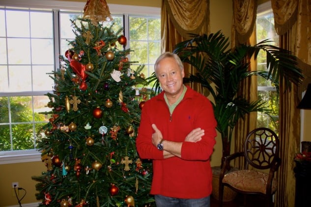 Danny Lipford in front of Christmas tree