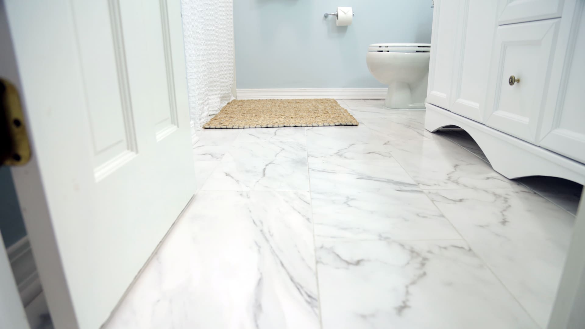 How To Lay Ceramic Tile On A Floor, How To Install A Tile Bathroom Floor