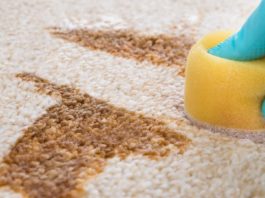 Cleaning stains from carpet