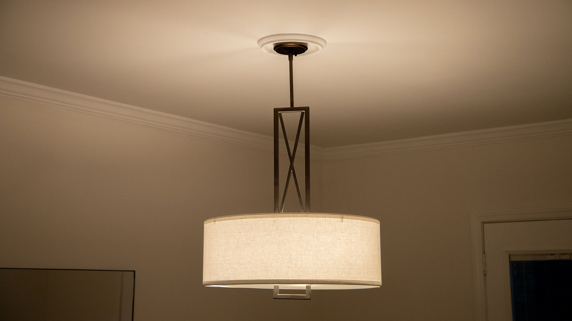 How To Install A Ceiling Medallion, Install Light Fixture Medallion
