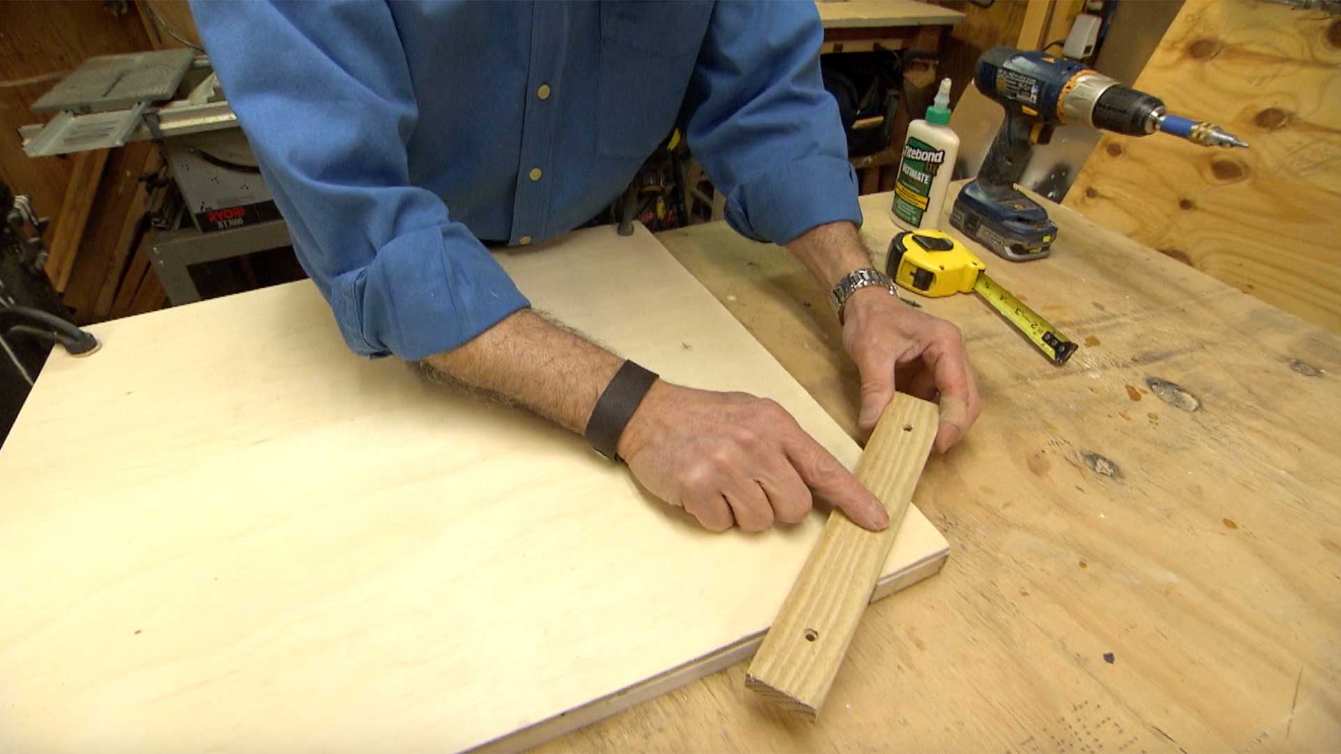 Joe Truini demonstrating how to create a corner clamp simple solution.
