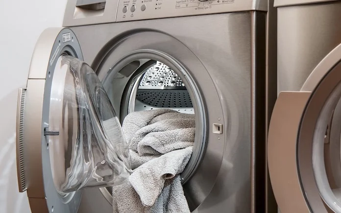 Mildew From Front Load Washing Machines, Can You Wash Shower Curtains In The Clothes Washer And Dryer