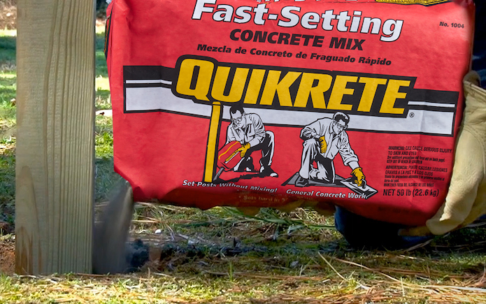 Don’t end up shorthanded when setting fence posts! Quikrete’s concrete calculator ensures you’ll have enough Fast-Setting Concrete Mix to get the job done.
