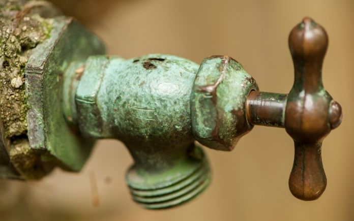 copper water faucet