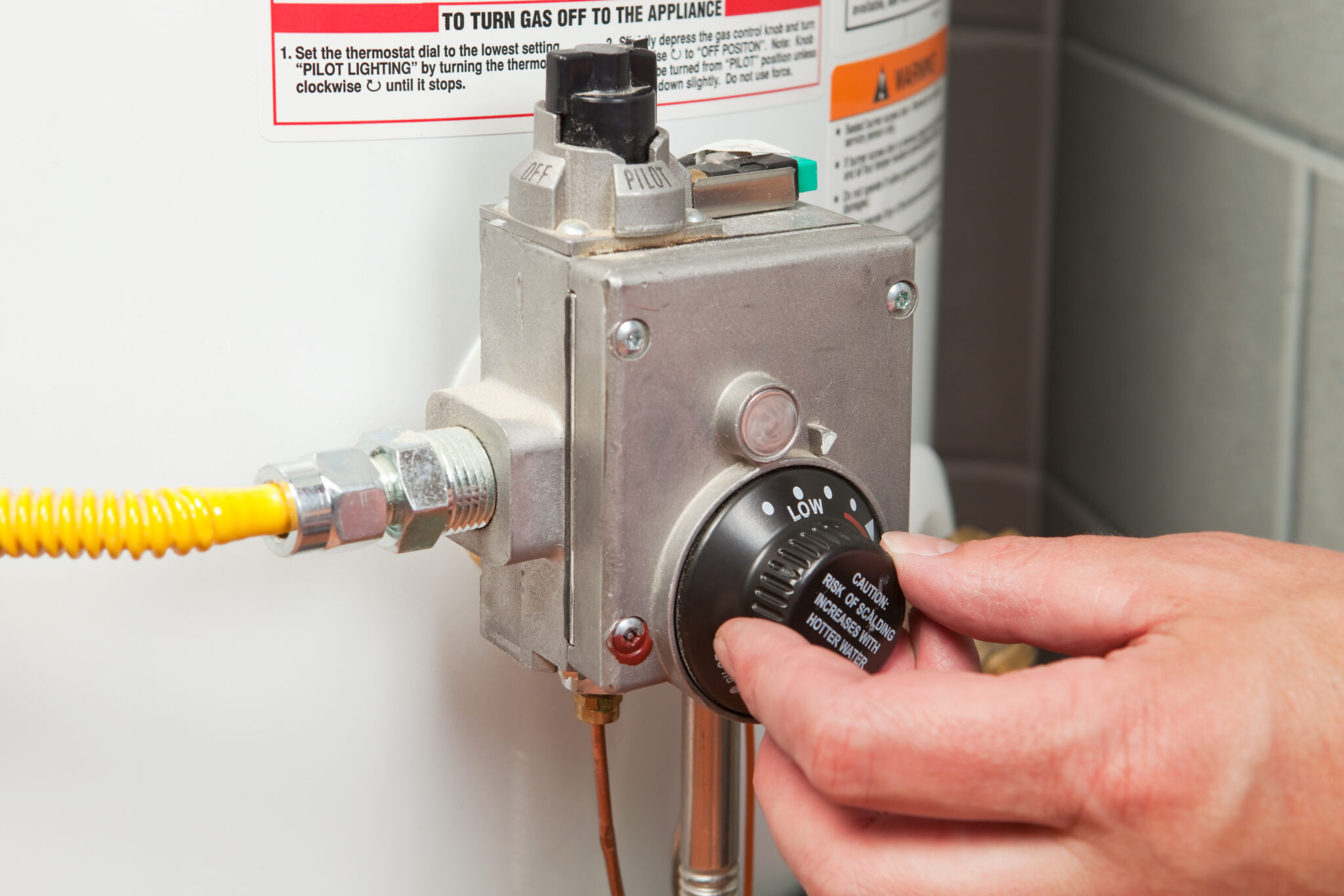 How Do Tankless Water Heaters Work? - Pro Tool Reviews