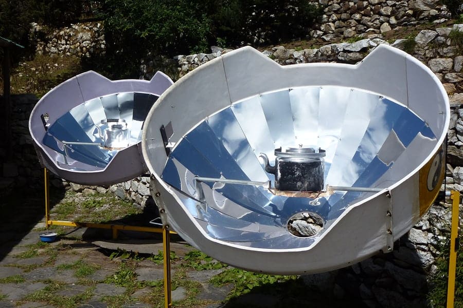 Uses Of Solar Cooker And Its Practical Application in Real Life